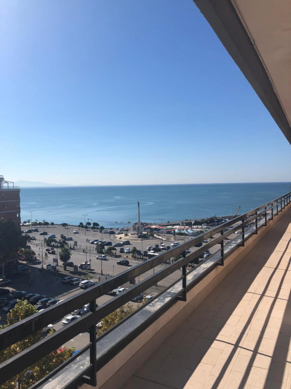 Mareluna Penthouse - Luxury Frühstückspension