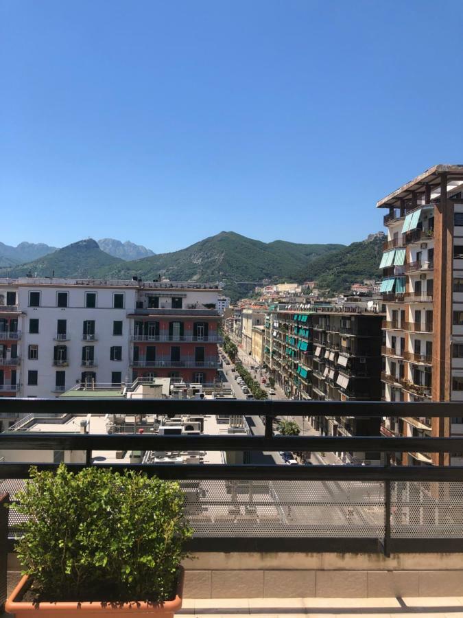 Frühstückspension Mareluna Penthouse - Luxury Salerno